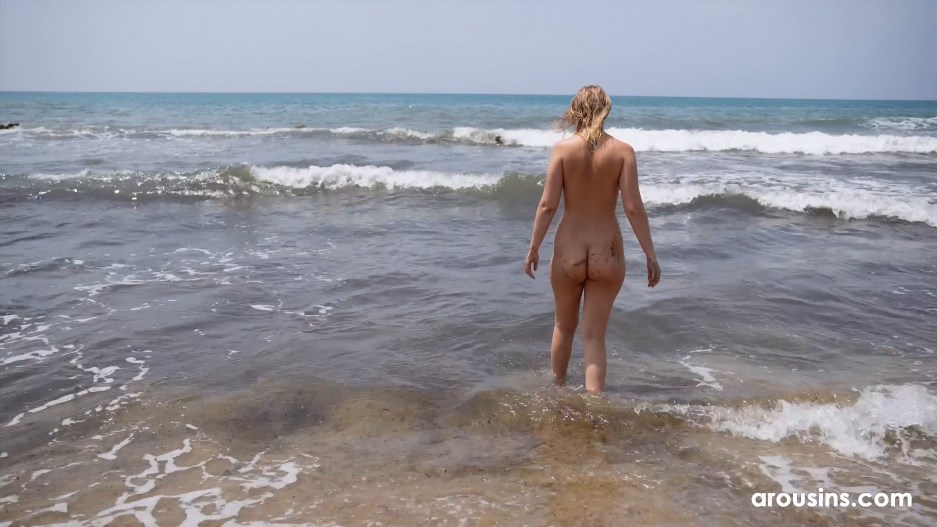 Jason Love, Eyla Moore - Blowjob On The Beach - 09/06/24